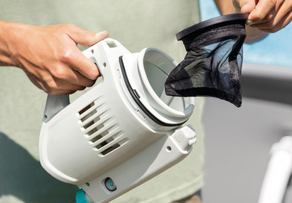     INTEX Rechargeable Pool Vacuum ZR100, . 28626