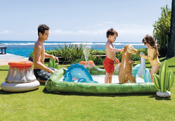   - INTEX Jurassic Adventure Play Center, . 56132NP